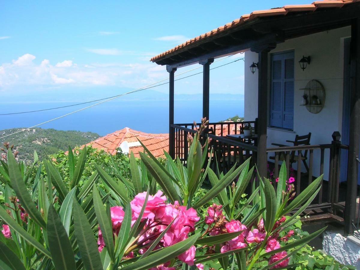 Gasthaus Athina'S House Skala Sotiros Exterior foto